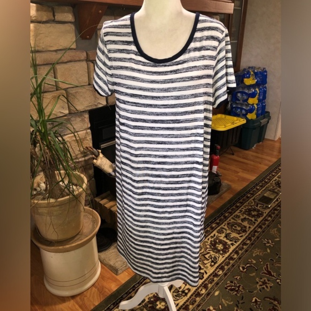 MARKET & SPRUCE SIZE XLARGE NAVY BLUE & WHITE STRIPED SWEATER SHORT SLEEVE DRESS